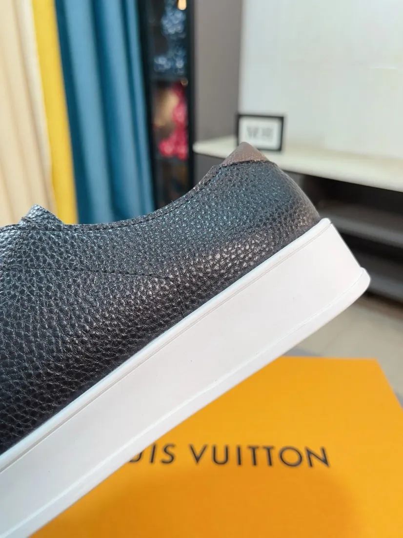 Men's shoes💰440🌹🌹[LV]🌹High-end brand of men's shoes: official website 1:1 latest masterpiece: the upper is made of Italian imported first-layer cowhide with special materials➕made of full genuine leather lining🔥, making walking more convenient and comfortable! Exclusive new style, stunning work [color]! Create a fashionable personality to set off your uniqueness! A must-have for trendy men! Classic🔥Number: 38-44